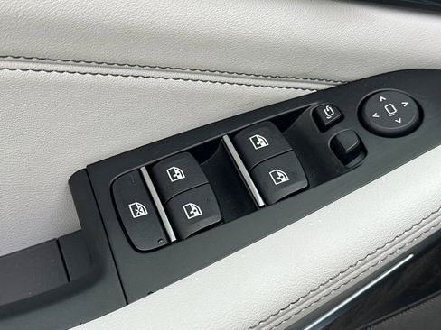 New 2026 BMW X5 xDrive50e w/ Climate Comfort Package image 11