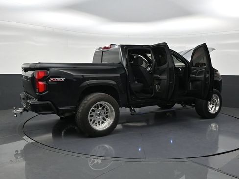 Used 2025 Chevrolet Colorado Z71 AWD/4WD image 28