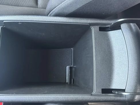 Used 2025 Chevrolet Malibu LS FWD image 15