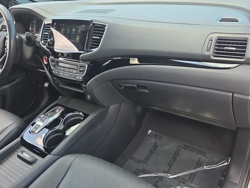 Used 2019 Honda Passport Touring image 16