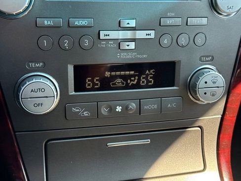 Used 2009 Subaru Legacy 2.5i Limited image 23