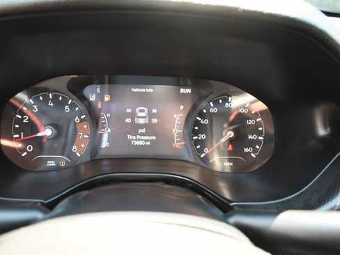 Used 2022 Jeep Compass Trailhawk w/ Trailhawk Convenience Group AWD/4WD image 31