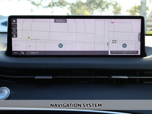 Used 2023 Genesis GV70 2.5T w/ Advanced Package image 3