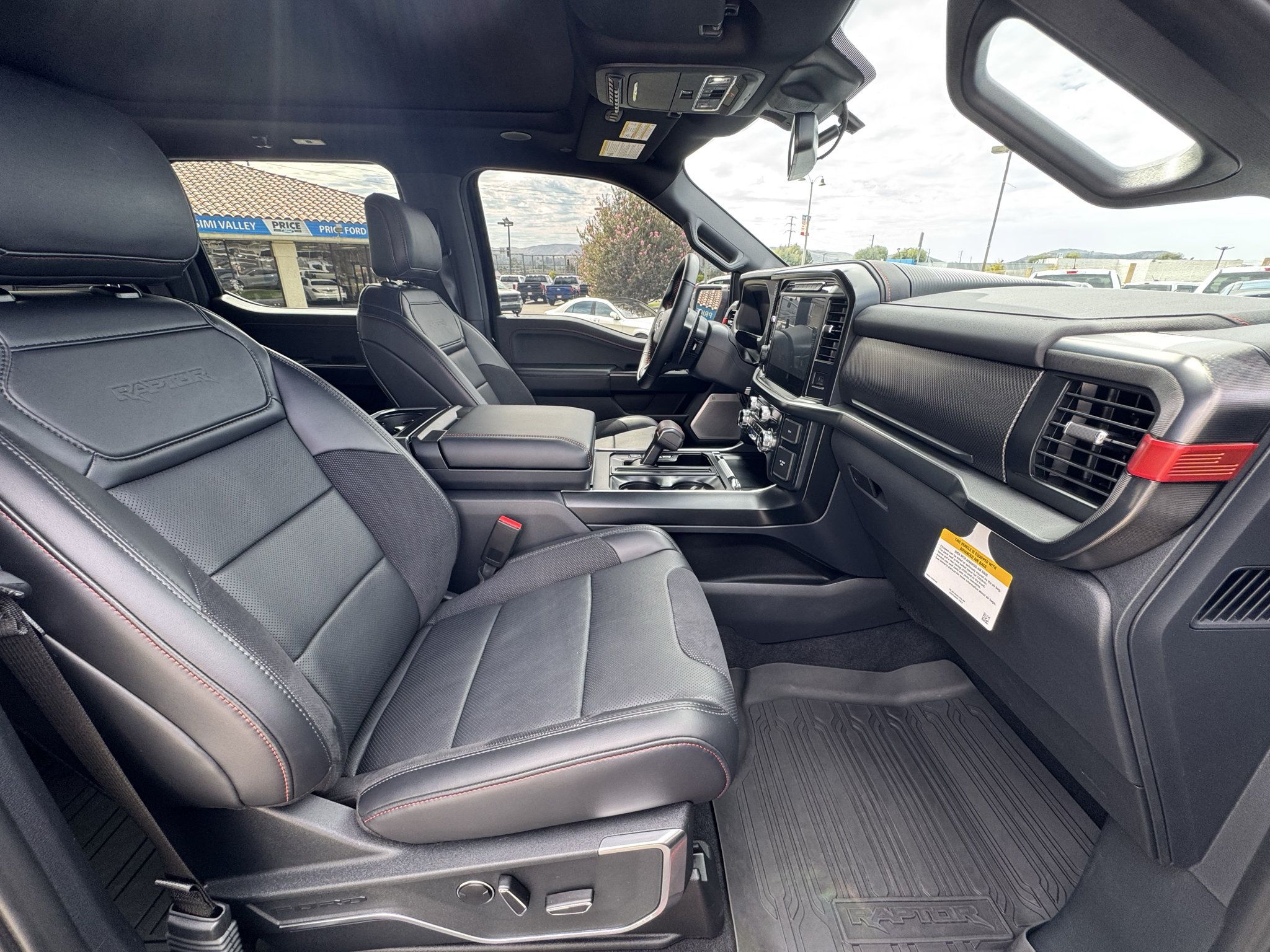 Used 2026 Ford F150 Raptor AWD/4WD image 10