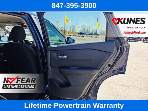 Used 2025 Nissan Rogue SV image 25