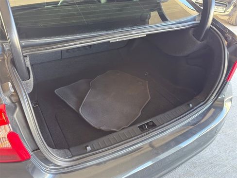 Used 2015 Volvo S60 T5 Premier image 30