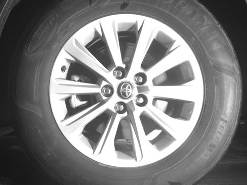 Used 2025 Toyota Grand Highlander FWD image 14