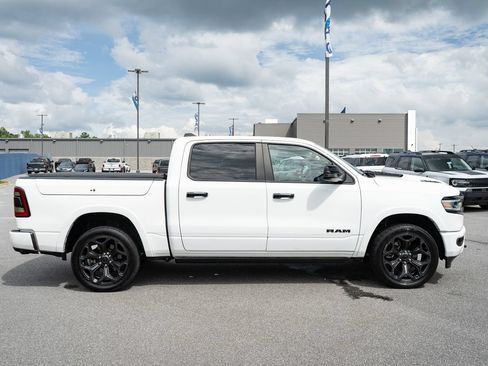 Used 2023 RAM 1500 Limited AWD/4WD image 11