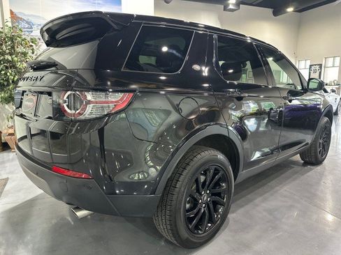 Used 2019 Land Rover Discovery Sport HSE AWD/4WD image 32