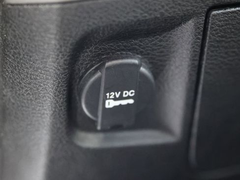 Used 2019 RAM 1500 Express image 20