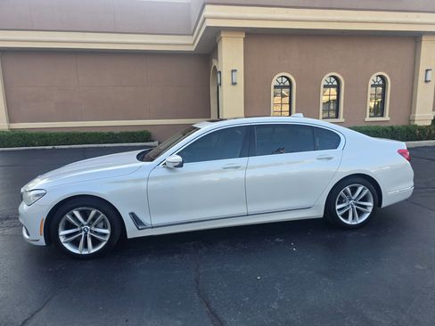 Used 2018 BMW 750i xDrive image 5