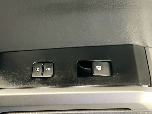 Used 2023 Toyota Tacoma TRD Sport w/ Advanced Technology Package image 31