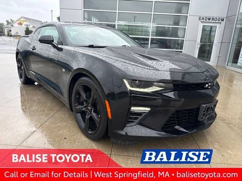 Used 2018 Chevrolet Camaro SS w/ LPO RS/SS Interior Package RWD image 1