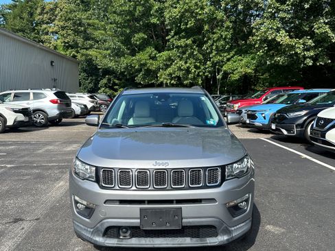 Used 2020 Jeep Compass Latitude w/ Popular Equipment Group AWD/4WD image 2
