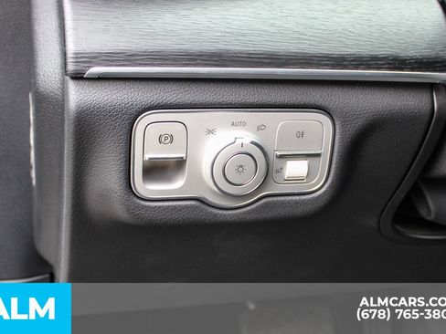 Used 2025 Mercedes-Benz GLE 450e 4MATIC w/ Winter Package image 29