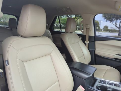 Used 2020 Ford Explorer XLT w/ Equipment Group 202A image 26