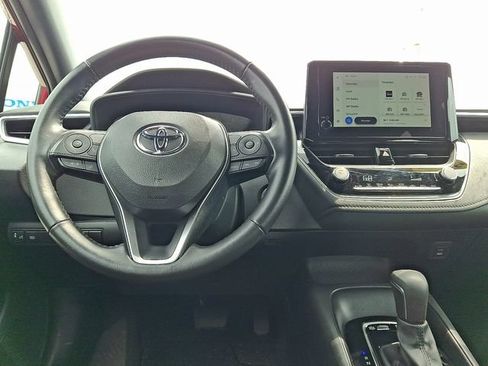 Used 2024 Toyota Corolla SE FWD image 8
