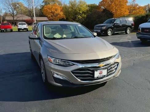 Certified 2024 Chevrolet Malibu LT FWD image 3