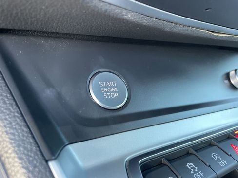 Used 2020 Audi Q3 2.0T Premium Plus w/ Premium Plus Package image 32