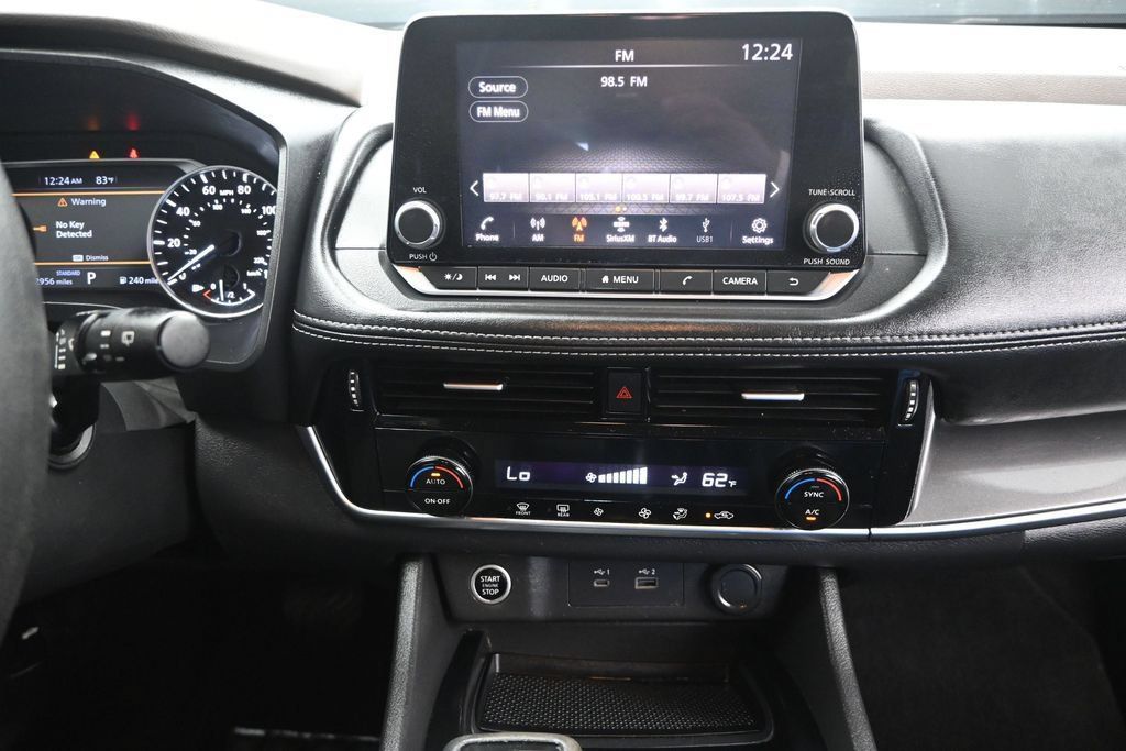 Used 2021 Nissan Rogue SV FWD image 28