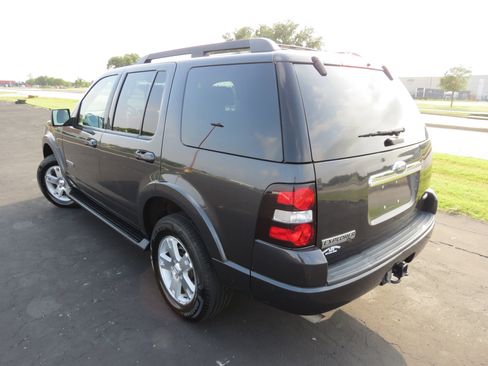 Used 2007 Ford Explorer XLT image 5