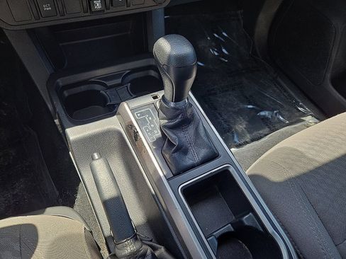 Used 2021 Toyota Tacoma SR5 RWD image 29