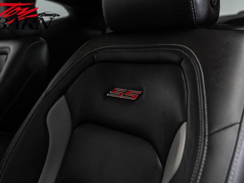 Used 2017 Chevrolet Camaro SS image 25