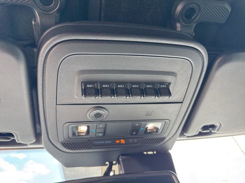 Used 2023 Ford Bronco Wildtrak AWD/4WD image 17