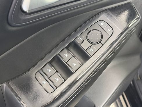 Used 2024 Nissan Rogue SV AWD/4WD image 23