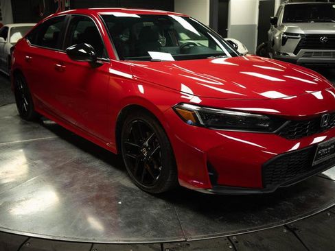 Used 2025 Honda Civic Sport image 5