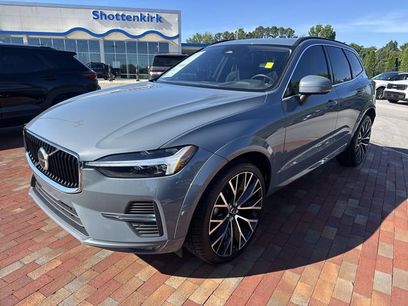 Used 2022 Volvo XC60 B5 Momentum w/ Protection Package Premier