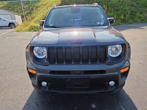 Certified 2023 Jeep Renegade Altitude AWD/4WD image 9