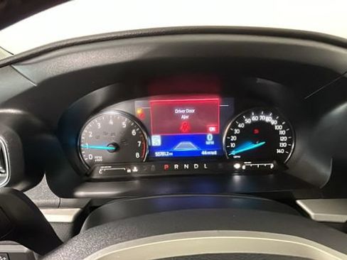 Used 2022 Ford Explorer XLT AWD/4WD image 18