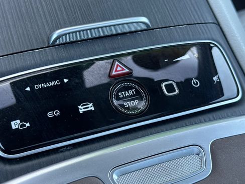 Used 2023 Mercedes-Benz EQS 580 4MATIC SUV image 24