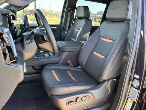 New 2026 GMC Sierra 2500 AT4 w/ AT4 Premium Plus Package image 18