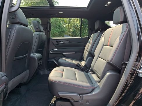 Used 2024 Chevrolet Traverse RS w/ LPO, Floor Liner Package AWD/4WD image 11