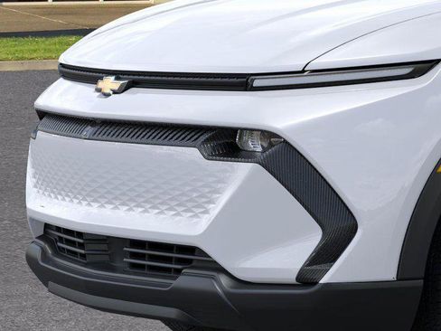 New 2026 Chevrolet Equinox EV LT image 13