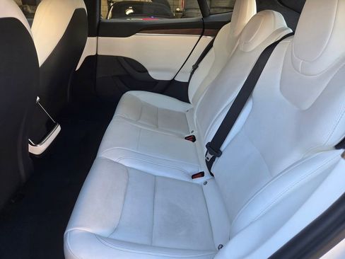 Used 2022 Tesla Model S AWD/4WD image 12
