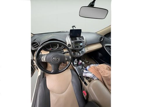 Used 2009 Toyota RAV4 Limited AWD/4WD image 5