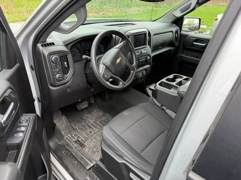 Used 2021 Chevrolet Silverado 1500 W/T w/ WT Value Package AWD/4WD image 7