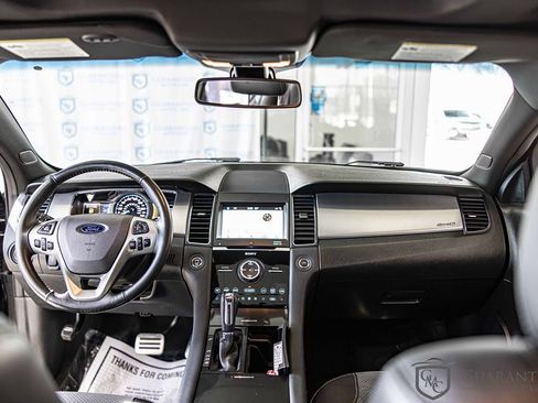 Used 2018 Ford Taurus SHO image 35