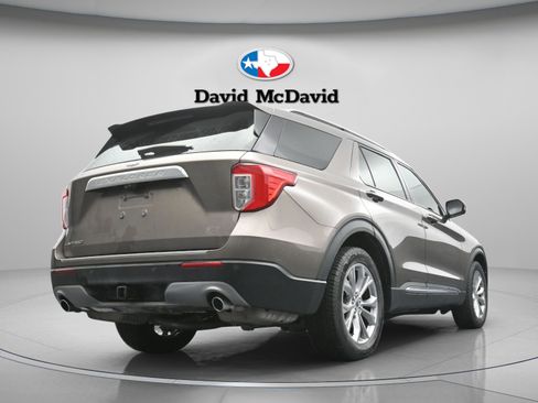 Used 2021 Ford Explorer Limited w/ Equipment Group 301A image 34