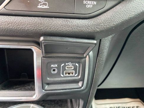 Used 2024 Jeep Gladiator Sport AWD/4WD image 96