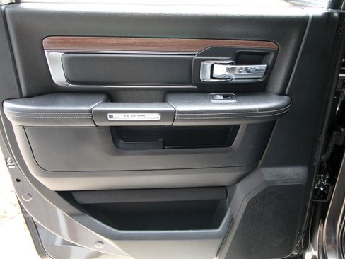Used 2016 RAM 2500 Laramie w/ Sport Appearance Group AWD/4WD image 47
