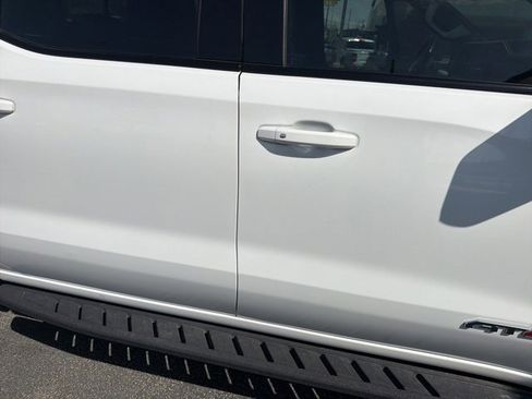 Used 2023 GMC Sierra 1500 AT4X image 16