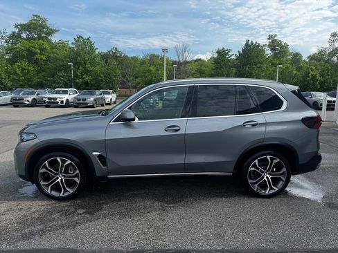 Used 2025 BMW X5 xDrive40i AWD/4WD image 2