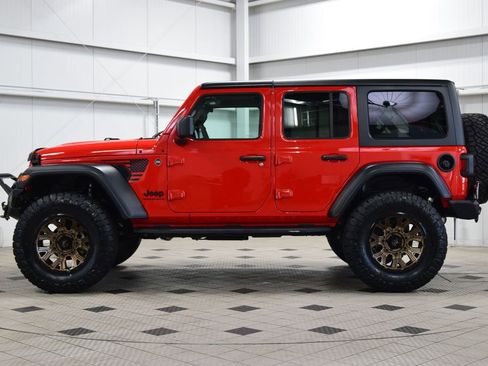 Used 2024 Jeep Wrangler Unlimited Sport AWD/4WD image 4