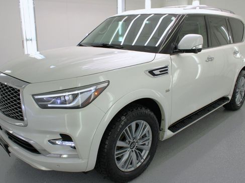 Used 2019 INFINITI QX80 Luxe w/ All-Season Package image 5