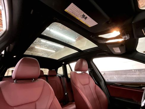 Used 2023 BMW X3 xDrive30i w/ Premium Package image 25