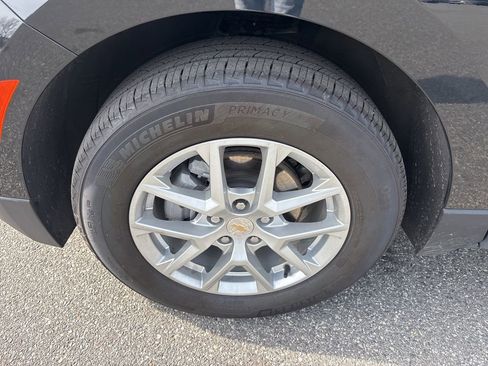 Used 2024 Chevrolet Equinox LS image 11